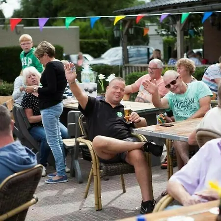 18 Persoons Veluwe * フォールトハイゼン