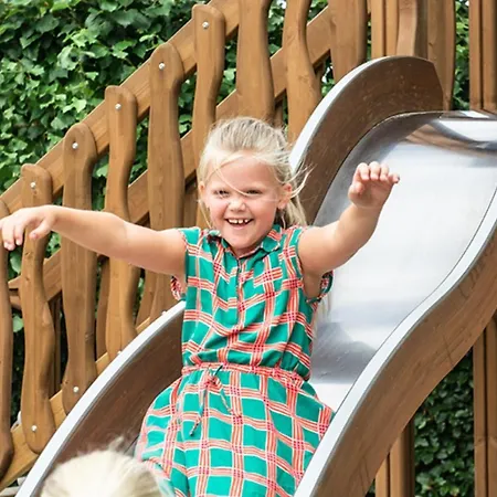 18 Persoons Veluwe フォールトハイゼン